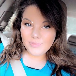 Meet your Posher, Kara case